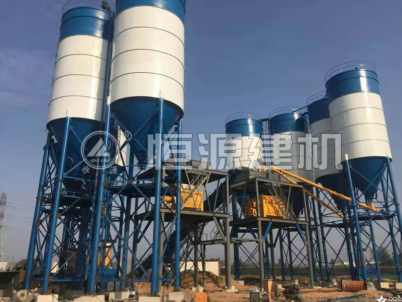 js1500混凝土攪拌站設備多少錢?1500拌合機設備配置與產能