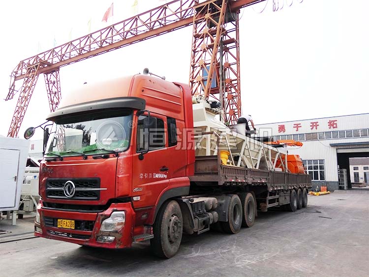 HZS35型混凝土攪拌站裝車發貨,發往河北唐山